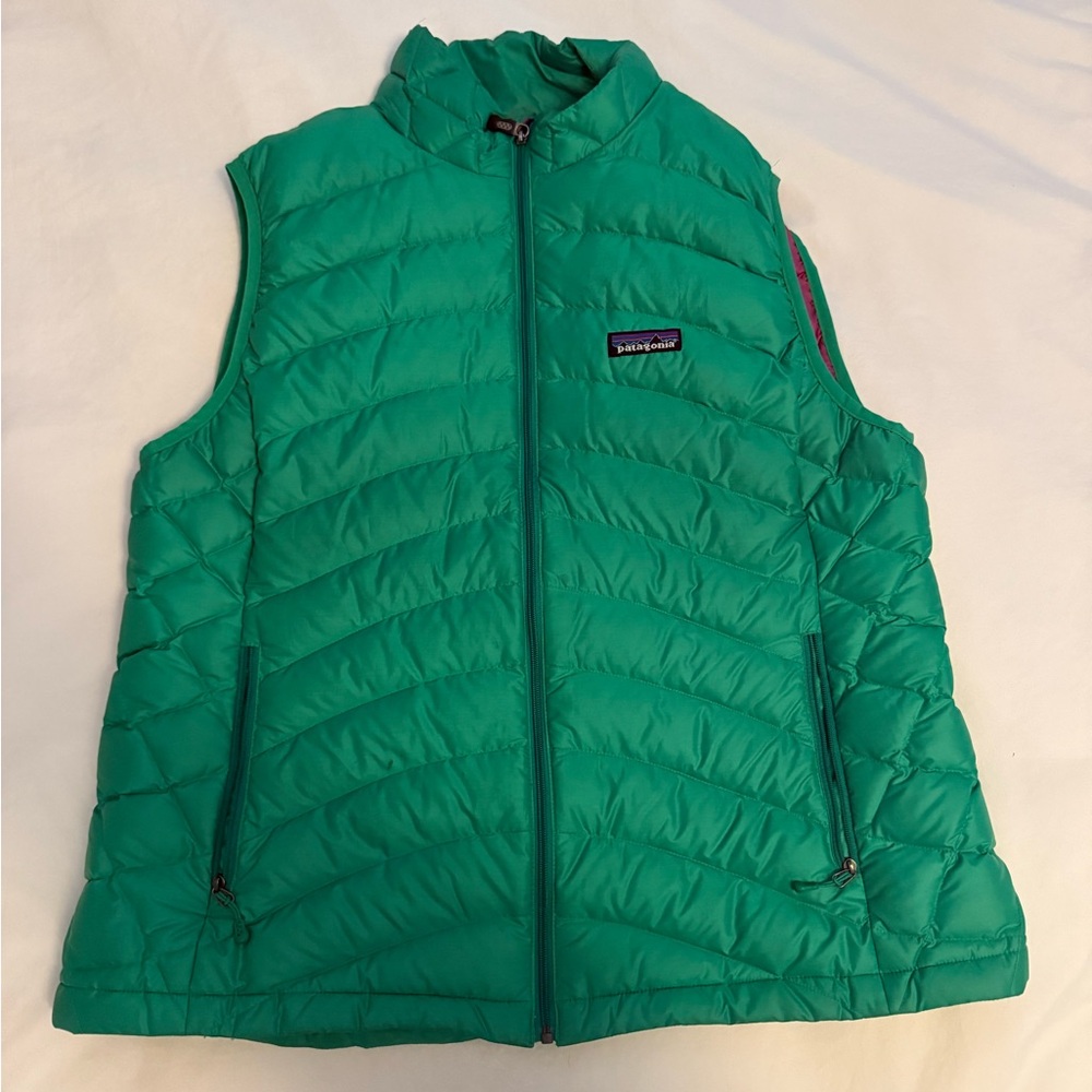 Patagonia Women’s Green Puff Quilted Vest sz XL